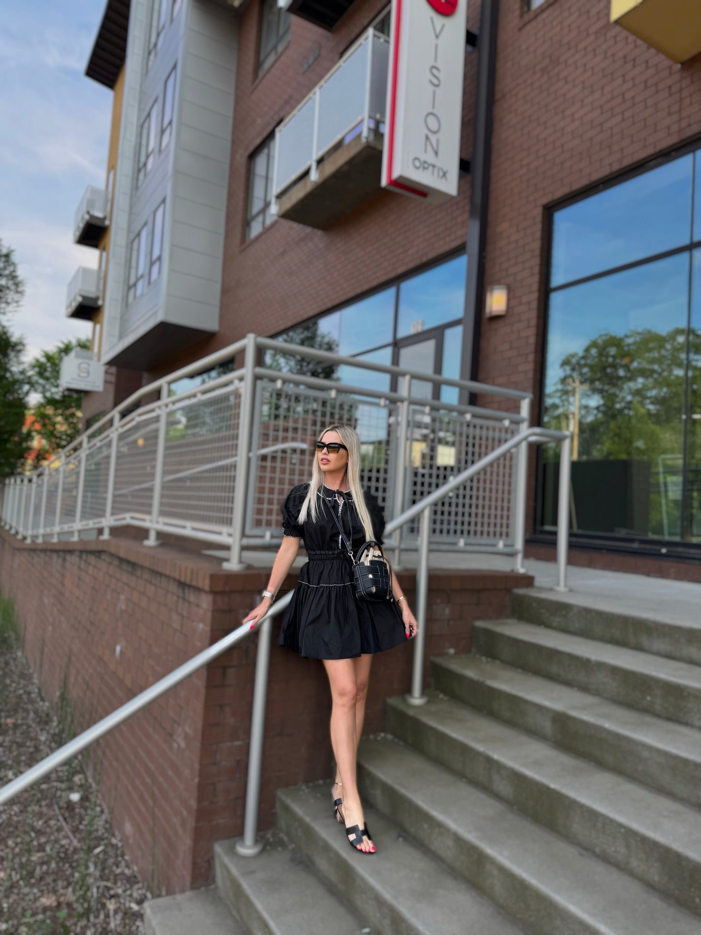 PETITE ELEGANCE MINI DRESS