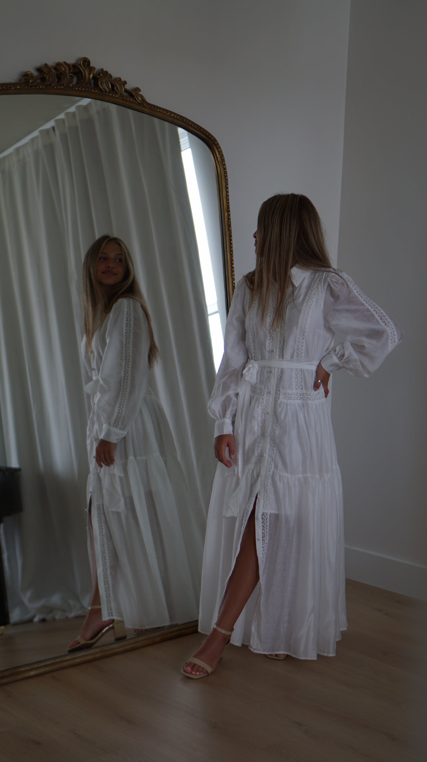 TIMELESS WHITE MAXI DRESS