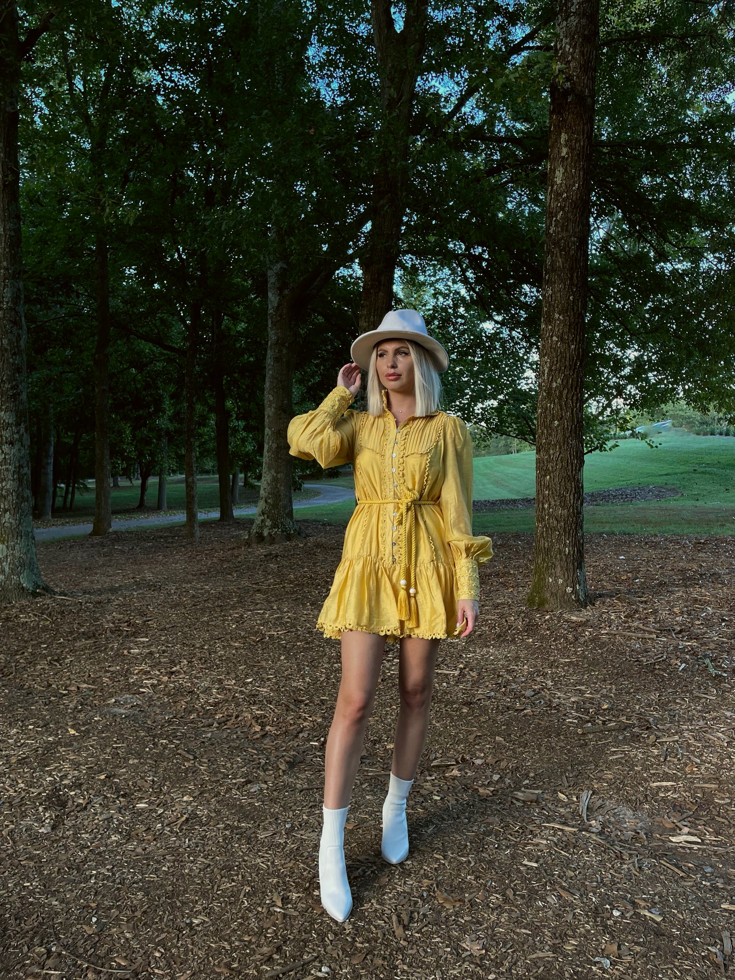 WOMEN IN GOLD MINI DRESS