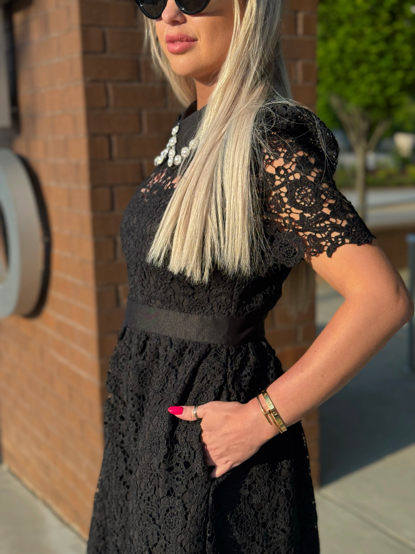 PEARL LACE VINTAGE MIDI DRESS