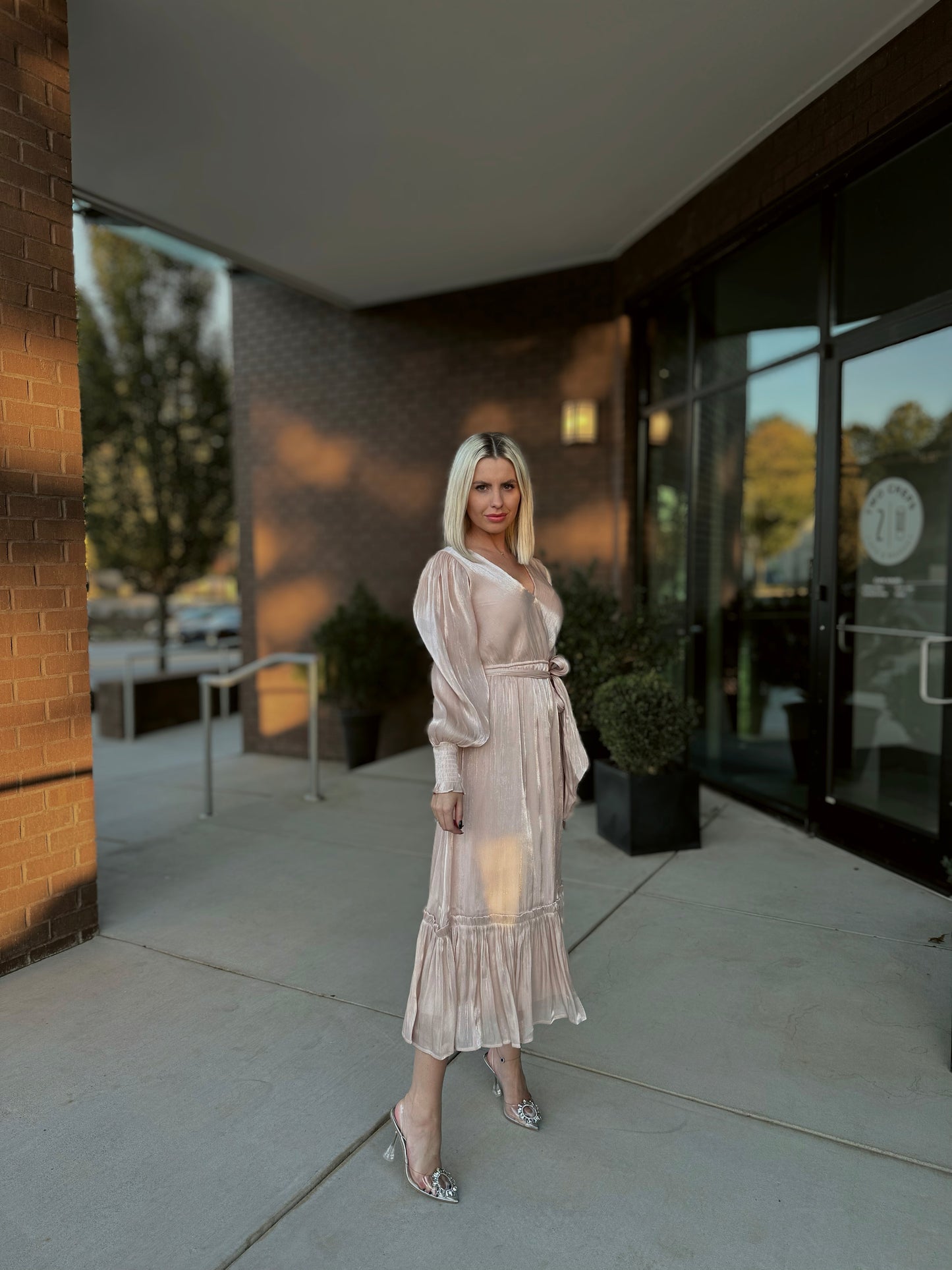 ESTELLE MIDI DRESS IN CHAMPAGNE