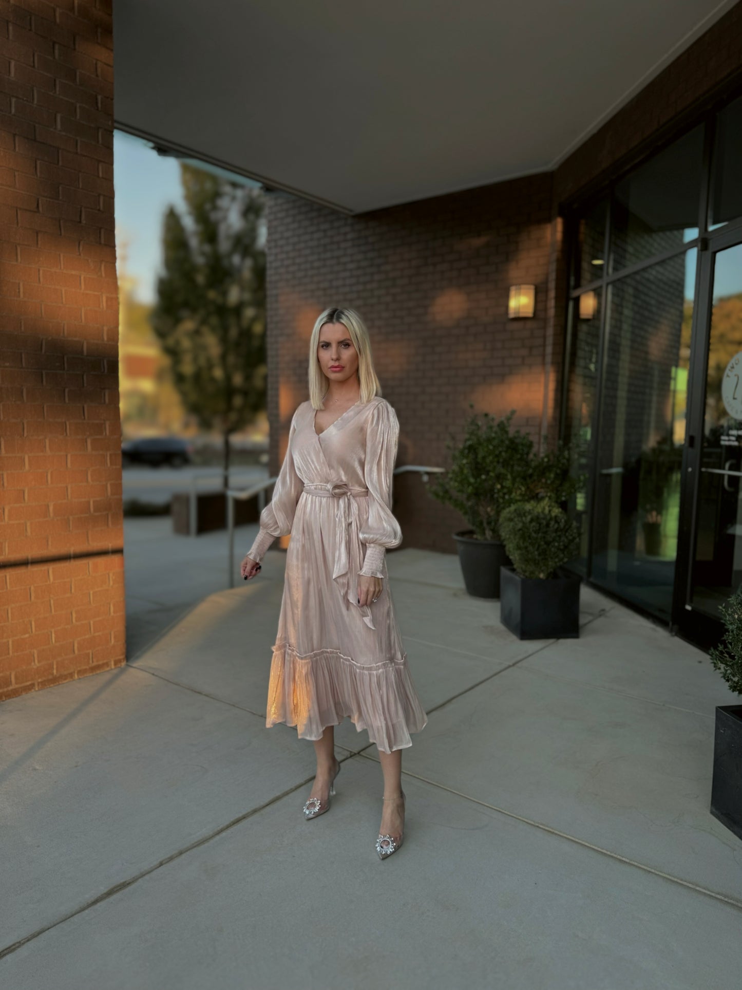 ESTELLE MIDI DRESS IN CHAMPAGNE