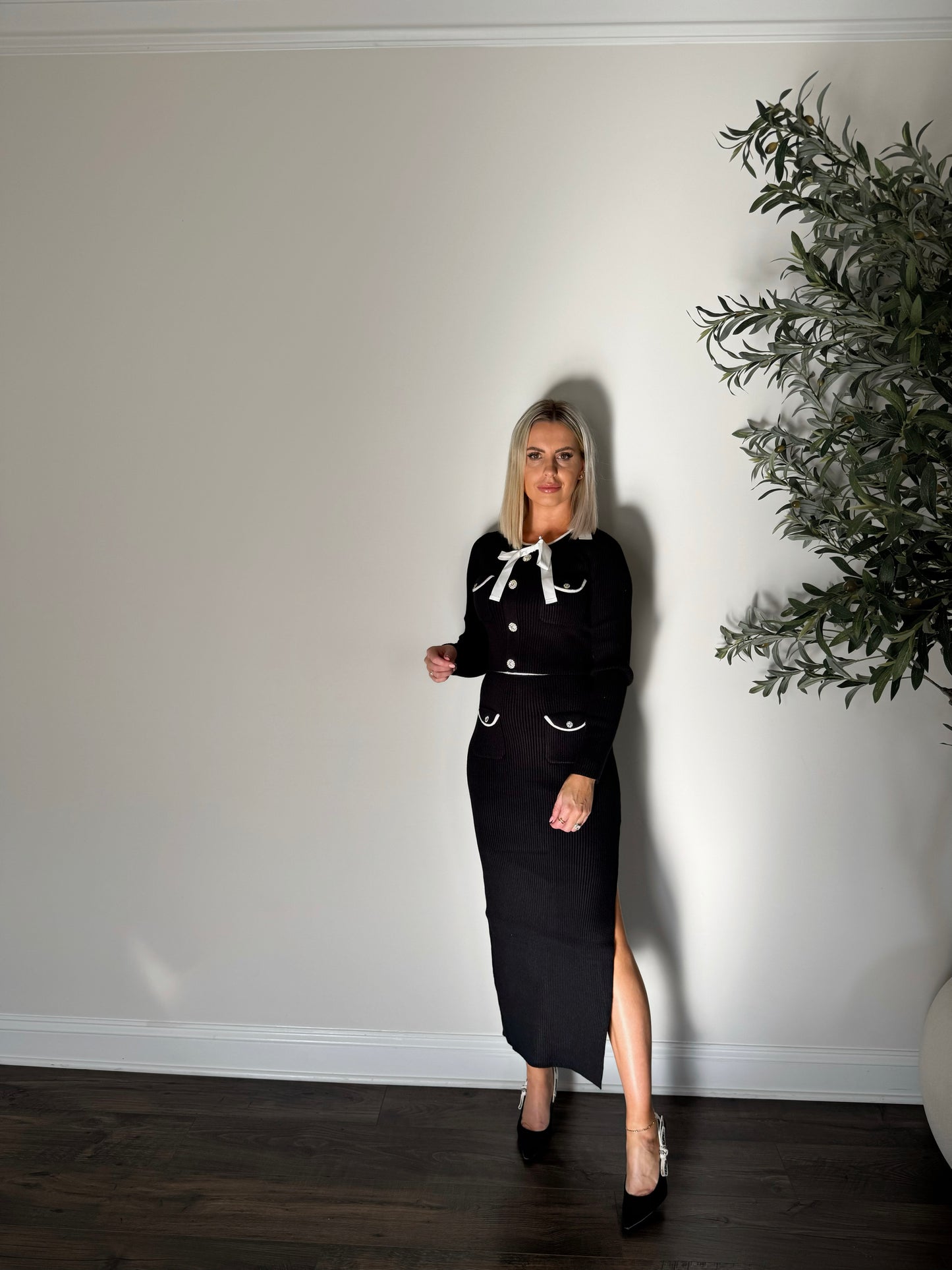 ESTATE ELEGANCE TWO PIECE SET IN BLACK