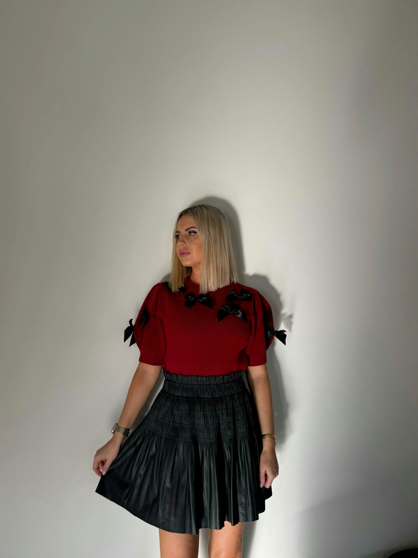 SCARLET BOW KNITTED TOP