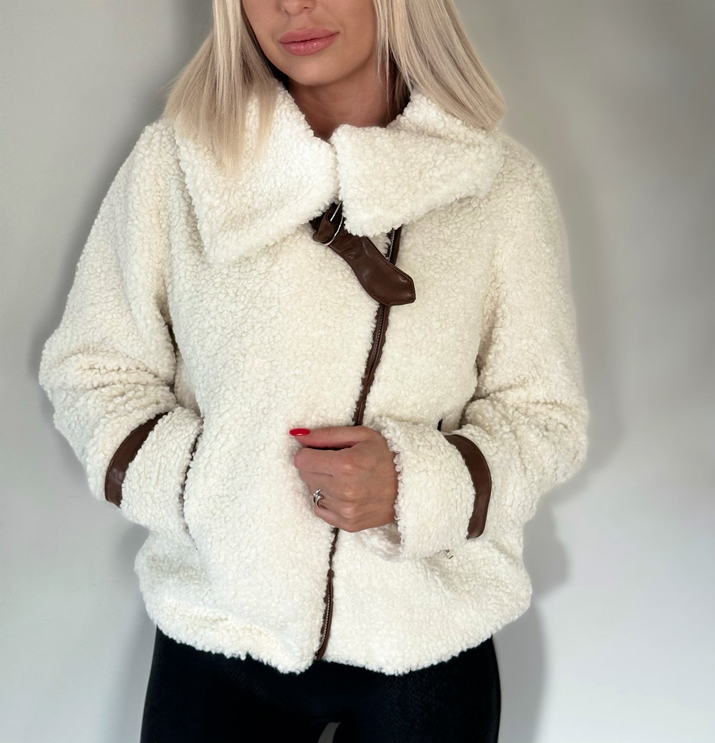 SHEPRA JACKET