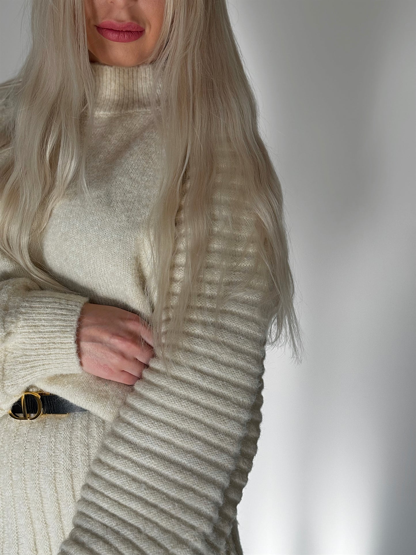 GABRIELLE SWEATER AND MINI SKIRT SET IN CREAM