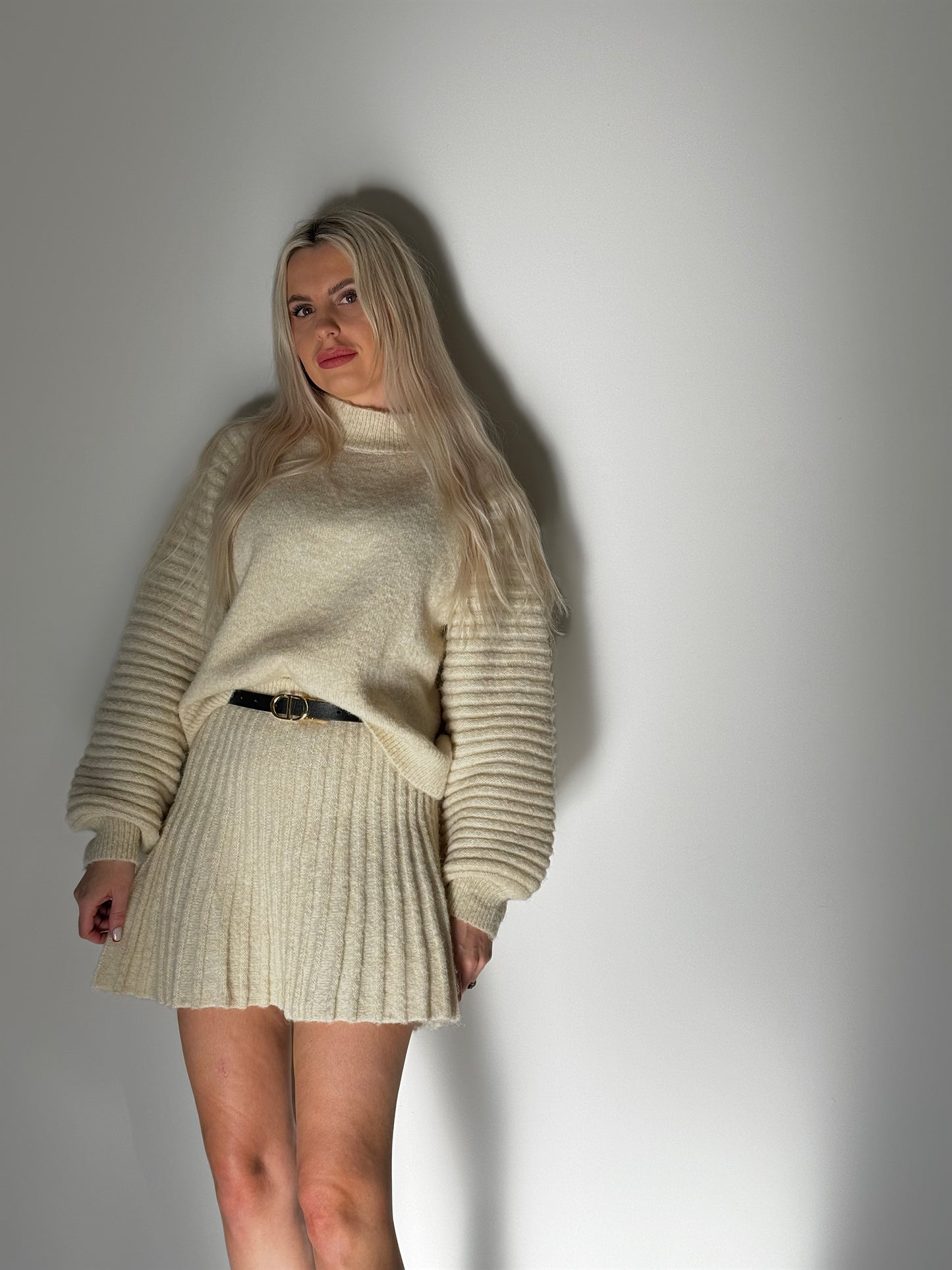 GABRIELLE SWEATER AND MINI SKIRT SET IN CREAM