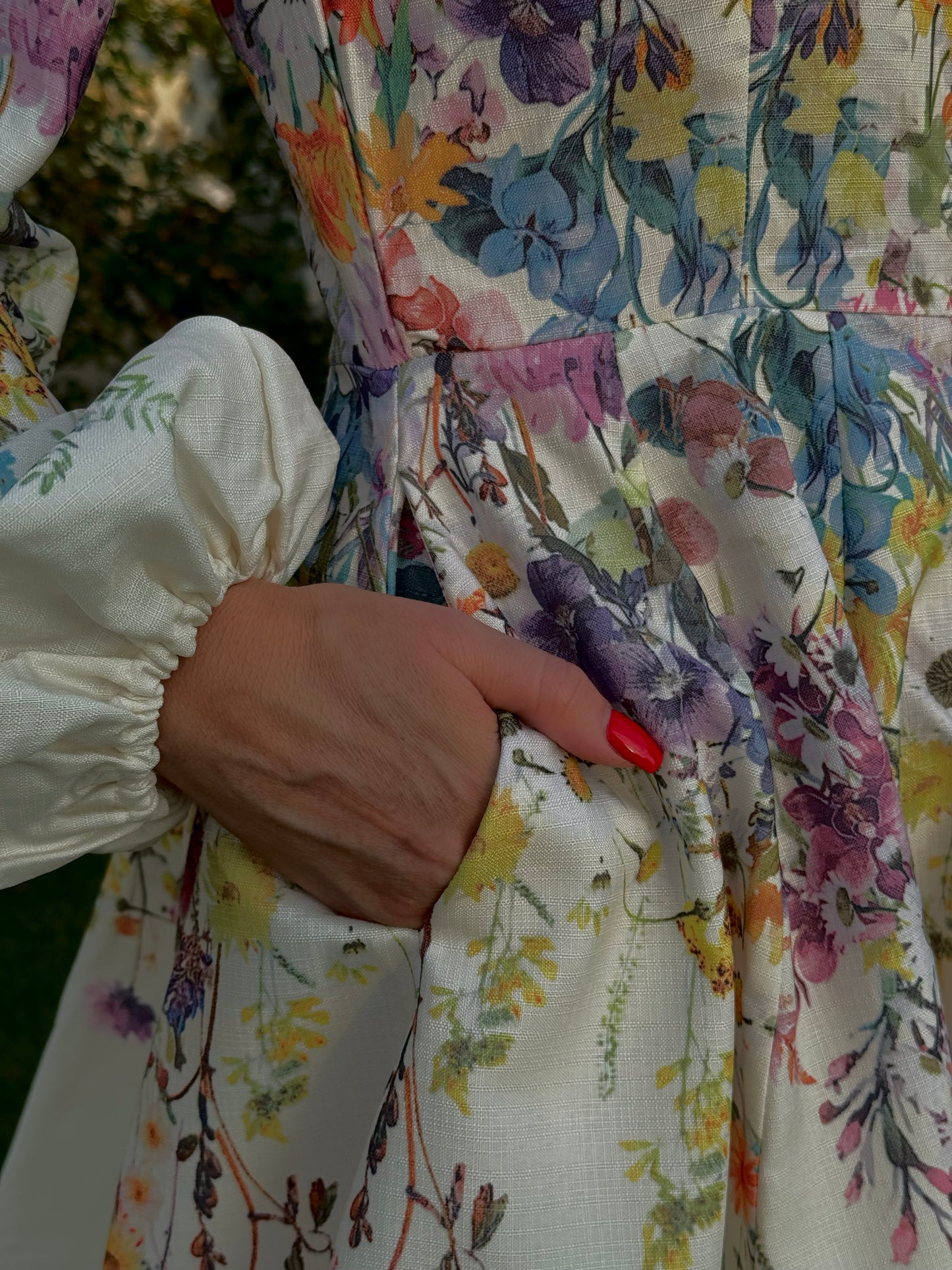WHISPERING GARDEN FLORAL DRESS
