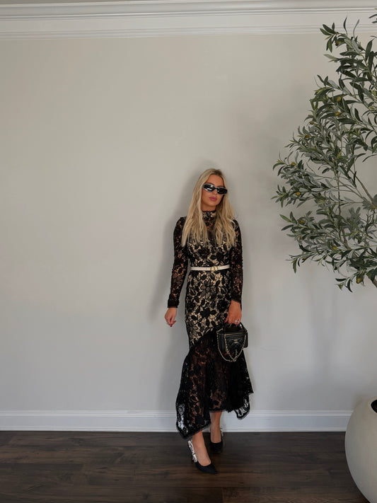 AMOUR EN BLANC  BLACK LACE MIDI DRESS