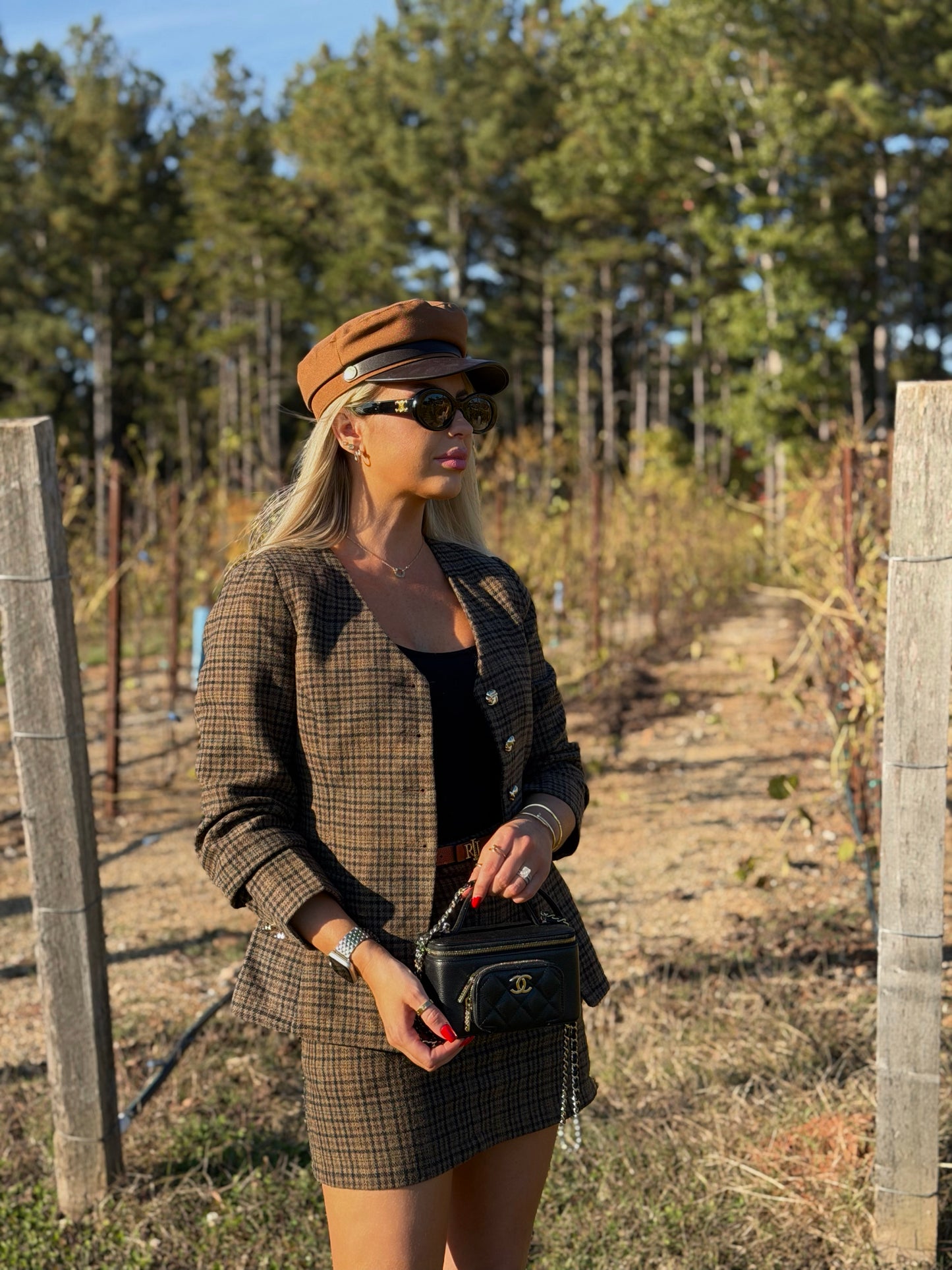 THE BEAUMONT SET IN MULTI BROWN COLOR