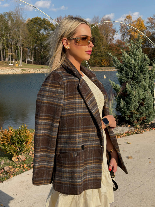 CHESTNUT BEAR WOOL COAT